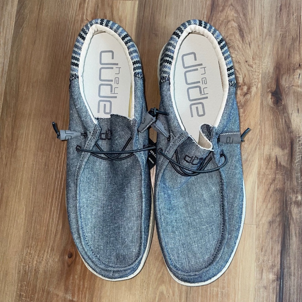 NWT Men's Hey Dudes Size 14